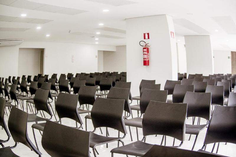Bristol Easy Uba Hotel Екстер'єр фото